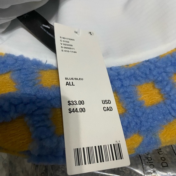 Urban Outfitters Sherpa Bucket Hat NWT - Picture 6 of 6